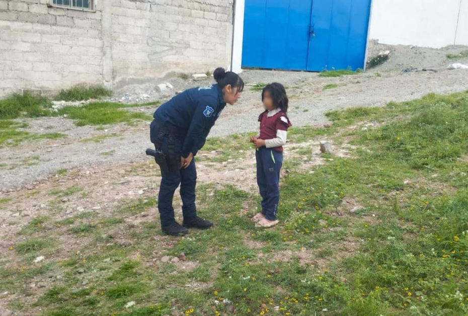 ¡Lamentable! Una pequeña era maltratada por su propia madre en Pachuca; Policía Violeta la rescata