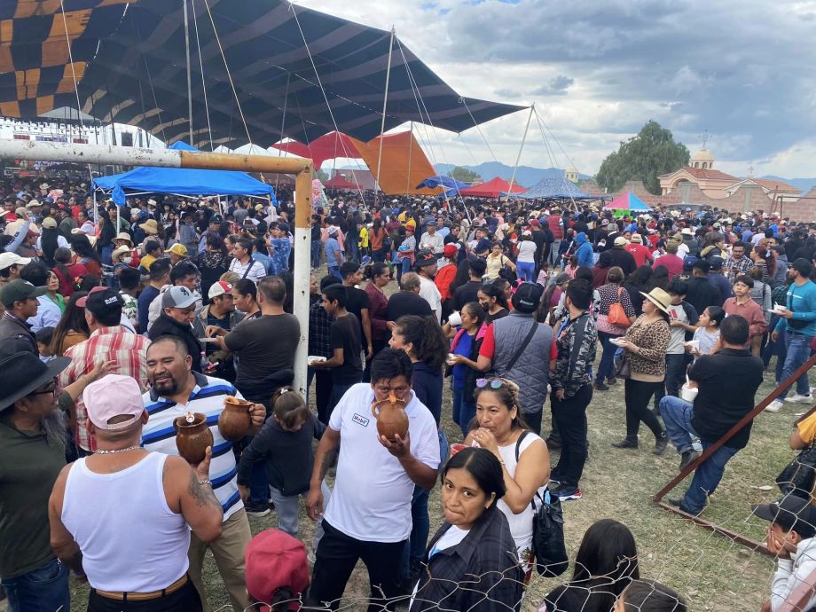 ¡Delicia monumental! Crean en Hidalgo la barbacoa más grande de México | Fotos y video