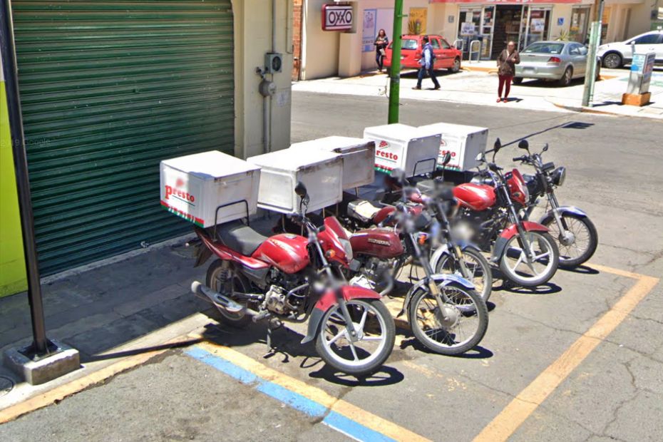 Repartidor de pizza sufre violento asalto en Pachuca: empresa pide ayuda para localizar motocicleta