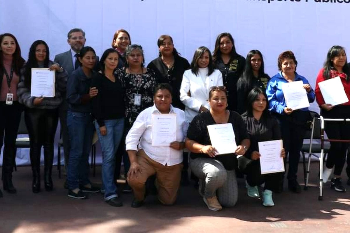 Capacitan a mujeres operadoras para enfrentar los retos del transporte público en Hidalgo