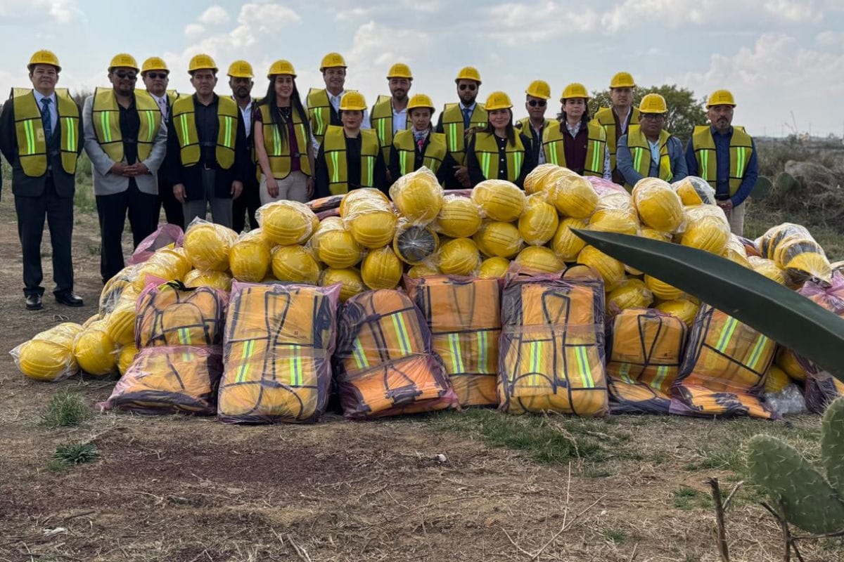 Equipan a comités de Contraloría Social, cuadrillas que encargarán de verificar que la obra pública se haga bien