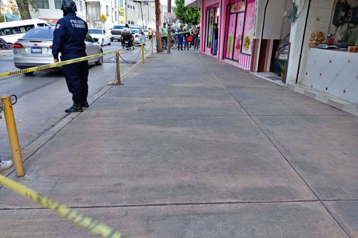 Pánico en Tula de Allende: detonaciones de arma de fuego en pleno centro hieren a una transeúnte